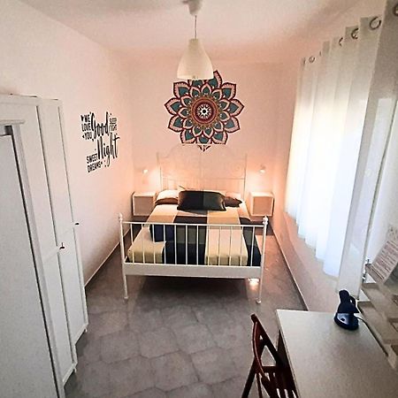 Casa luminosa e silenziosa nel cuore del centro Napoli Esterno foto